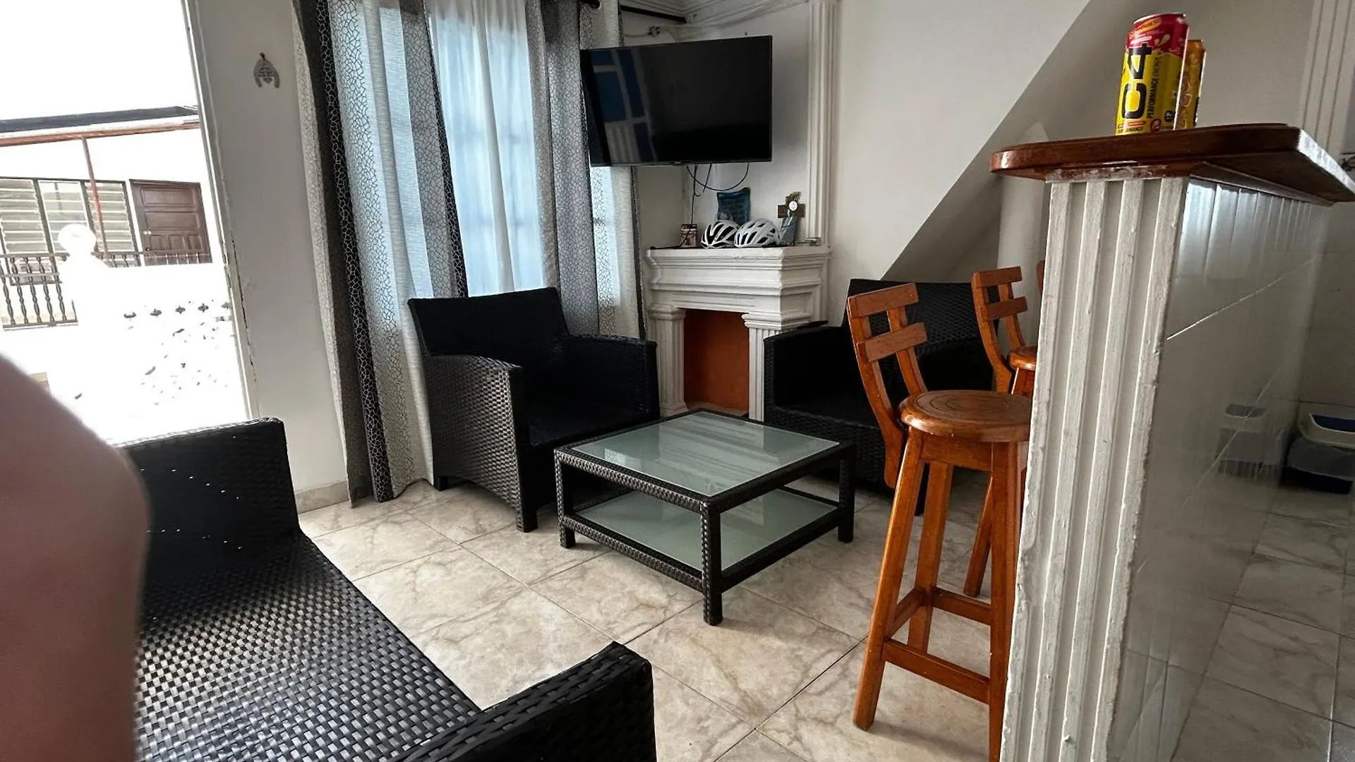 Lägenhet Apartamento Frente Al Aeropuerto Cartagena
